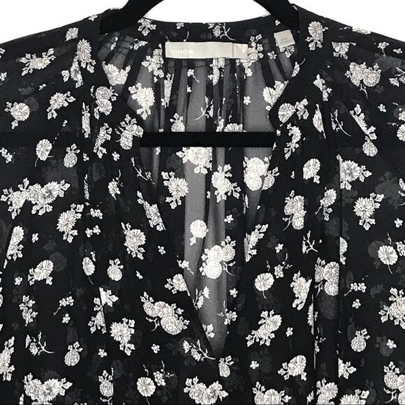 Vince “Calico” Size XS Floral Shirred 100% Silk Blouse Quiet Luxury Romantic - Picture 3 of 16